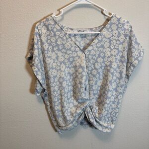 Sweet Rain‎ Light Blue Daisy Blouse